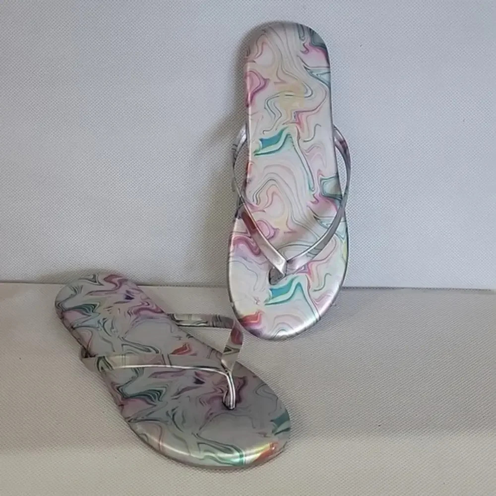 MINT - YOSI SAMRA MULTICOLORED SANDALS FLIP FLOPS (sz Y4 or W5)